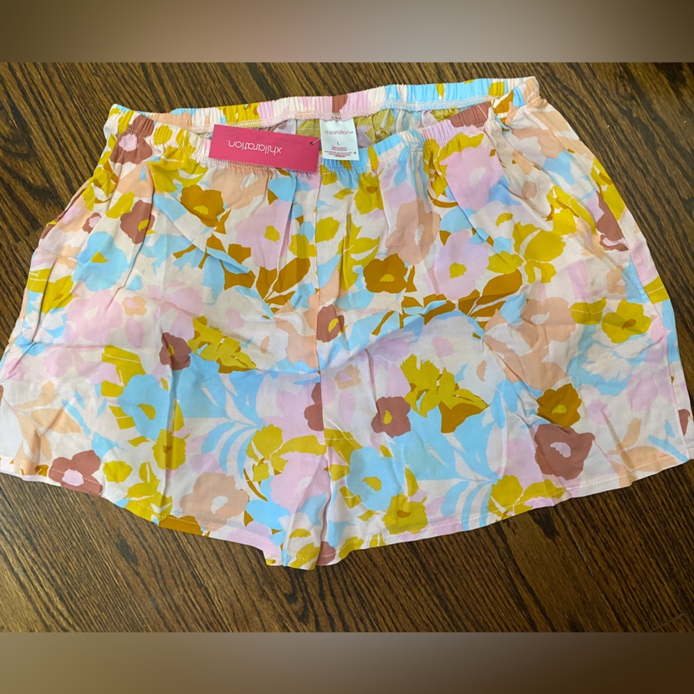 NWT Women’s Xhilaration Swim‎ Floral Coverup Shorts Size Large